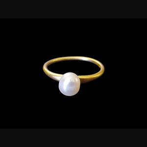 Madewell Natural Pearl Gold Plated Size 6.75" Ring